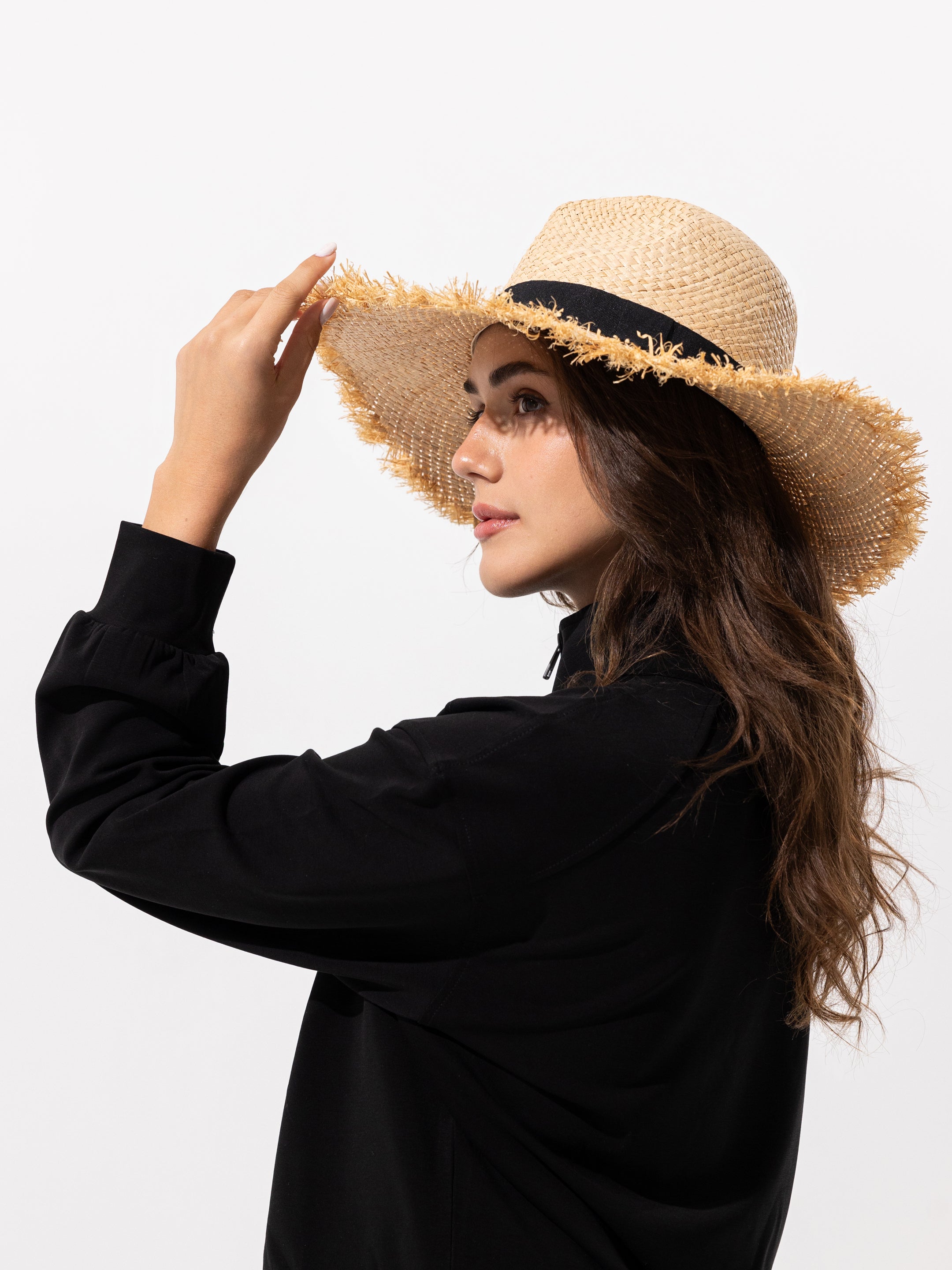 Fringe bucket hat