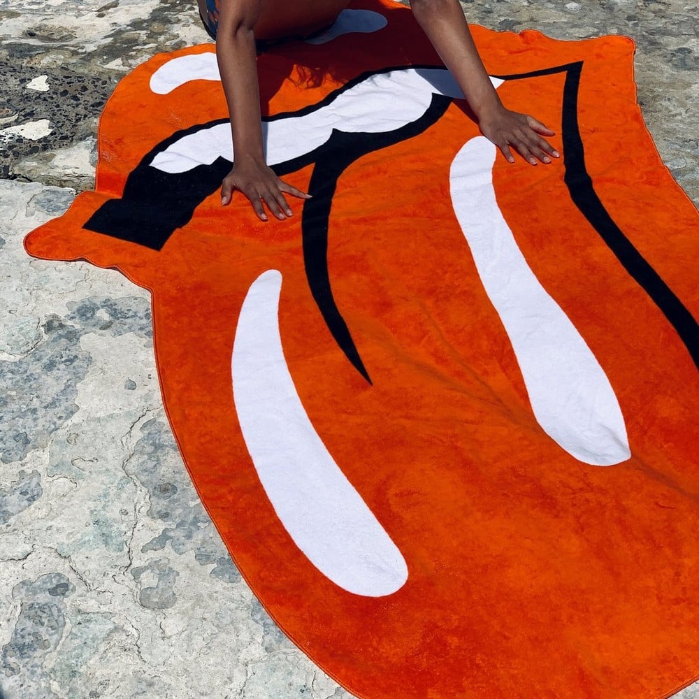 Shaped Towel Rolling Stones Lips