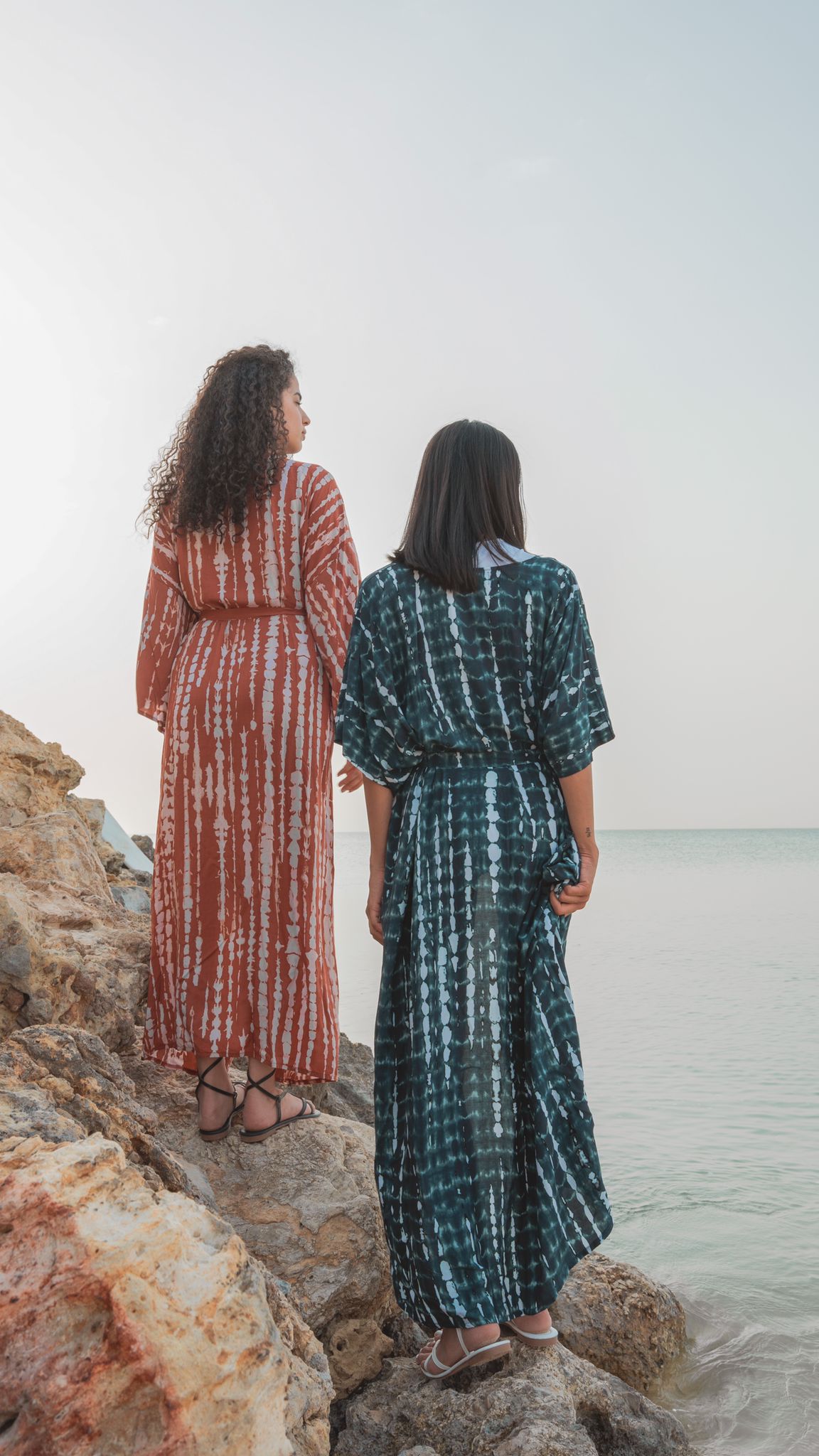 غطاء طويل متعدد الألوان