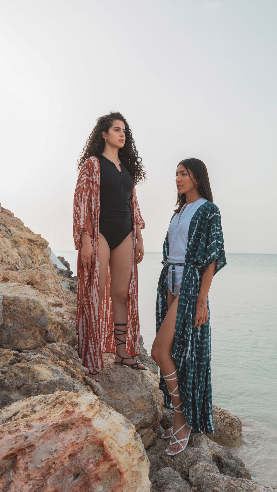 غطاء طويل متعدد الألوان