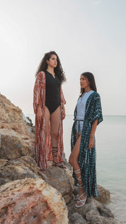 غطاء طويل متعدد الألوان